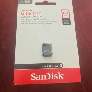 SanDisk Ultra Fit 64GB USB 3.2 Flash Drive - Black